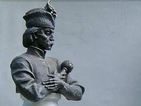 Памятнику Мазепе в Полтаве нашли временное место установления