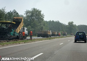 Ремонт дороги к Межигорью обойдется немного дешевле, чем ремонт всех дорог Киева