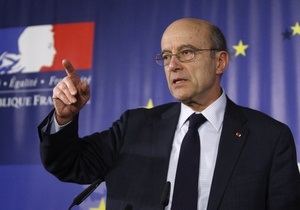 Франция предоставит ливийским повстанцам 290 млн евро