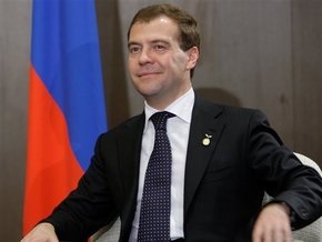 Сегодня Медведев в эфире российских телеканалов подведет итоги года