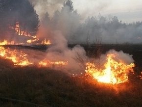 В Полтавской области шестые сутки горят торфяники