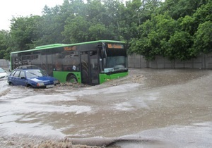 новости Харькова - потоп - наводнение - Харьков затопило после сильных дождей