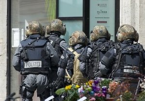 Лейпцигский преступник, захвативший заложников, сдался полиции