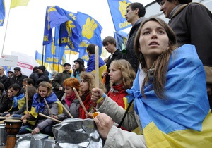 Яценюк предостерег милицию от разгона митинга оппозиции под ЦИК