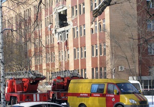 В Луганске в результате взрыва в больнице погибло пять человек - МЧС