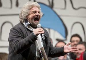 Политический кризис в Италии: коммунист Берсани против клоуна Грилло