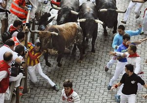 Новости Испании - фестиваль Сан-Фермин: В Памплоне в заключительный день забегов с быками пострадали пять человек
