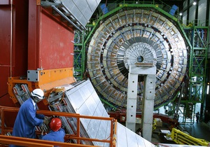 Ученые: В ближайшее время адронный коллайдер почувствует бозон Хиггса
