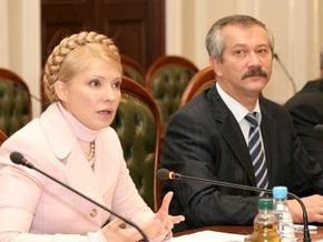 СМИ: Тимошенко отправит в отставку Пинзеника и Винского