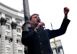 Протестующие избрали главой своего движения Ляшко, который выступил в стиле Ленина