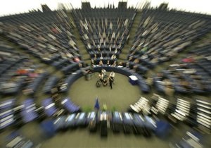 Европарламент лишил неприкосновенности депутата от Польши