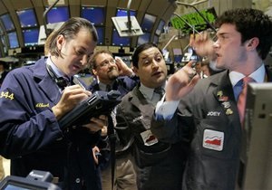 Торги на фондовом рынке закрылись снижением