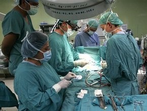 Уникальная операция в США: женщине удалили почку через влагалище