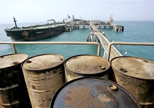 Reuters: Крупнейший нефтетрейдер мира торгует иранским мазутом игонорируя санкции