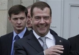 Медведев: Ратификация Радой соглашения по ЧФ прошла весело и непринужденно