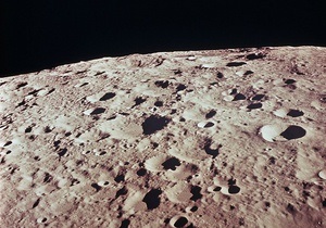 Ученые доказали, что в привезенных с Луны минералах содержится вода