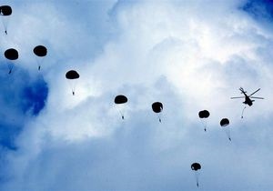 В Севастополе из-за нераскрывшегося парашюта погиб российский военный
