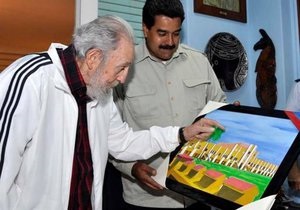Фидель Кастро - Уго Чавес: Фиделю Кастро подарили картину, написанную Уго Чавесом