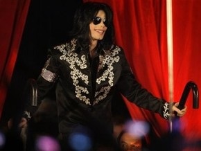 В Нью-Йорке показали личные вещи Майкла Джексона