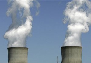 На французской АЭС произошел опасный выброс пара