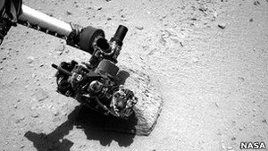 Марсоход Кьюриосити: первые пробы с поверхности Марса