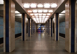 На станции метро Почтовая площадь поменяют плитку