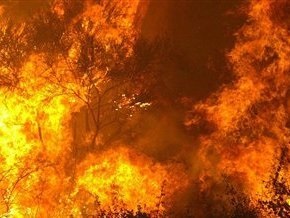 На выходных в Киеве горел прогулочный катер