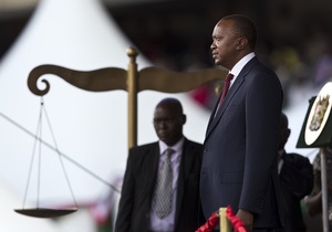 В Кении принес присягу новый президент Ухуру Кениата