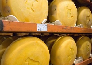 Глава Роспотребнадзора заявил, что украинский сыр может быть изъят с российского рынка