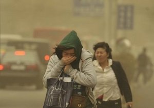 Пекин накрыла небывалая песчаная буря