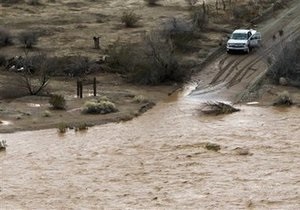 Из-за ливней и паводков в Боливии объявлено чрезвычайное положение