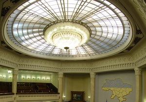 Литвин успокоил депутатов: Люстра не должна упасть на парламентариев
