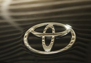 Toyota отзывает еще 90 тысяч автомобилей