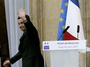Президент Франции пригрозил бойкотировать саммит НАТО
