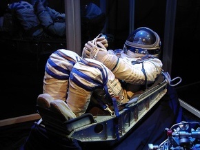 Раздел имущества на МКС: Астронавтам запретят носить костюмы космонавтов