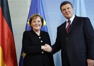 В ближайшее время Янукович посетит Германию