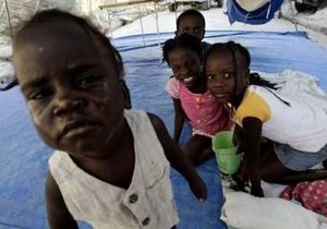 Гаитянский суд отпустил американских миссионеров, обвиняемых в попытке похищения детей