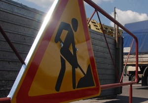 В Киеве в связи с ремонтом дорог 7-9 апреля частично ограничат движение транспорта