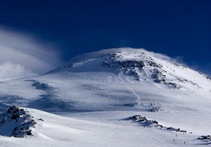 На Эльбрусе обнаружено тело альпинистки из Украины