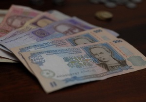 Более половины депозитов украинцы открывают в гривне