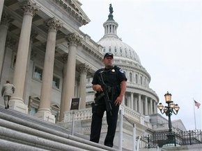 В США следователи в штатском беспрепятственно пронесли бомбы в правительственные здания