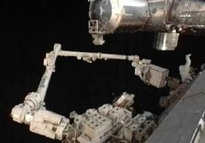 Астронавты демонтировали неисправный насос системы охлаждения МКС