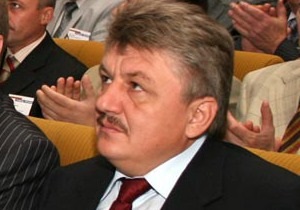 Янукович накануне юбилея Сивковича присвоил ему звание заслуженного юриста