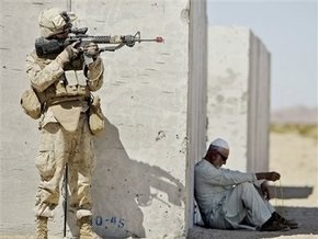 В Афганистане террорист-смертник атаковал американский патруль