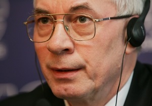Азаров назвал еврокомиссара Фюле реалистом: Он понимает, что для Украины ТС - необходимость