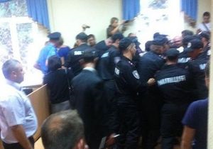 Дело Тимошенко: попытка Шкиля сфотографировать Северинсен переросла в потасовку
