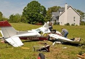 В Сиднее упал одномоторный самолет: экипаж выжил