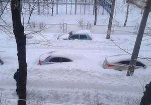 Киевские власти угрожают максимальными штрафами за неубранный снег