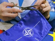 Опрос: Число сторонников вступления Украины в НАТО сократилось на 10%