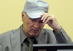 Ошибки прокуроров приостановили процесс над Младичем